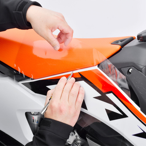 D50-10-010 ADESIVO PROTETTIV TRASPAR.30x45 3pz.