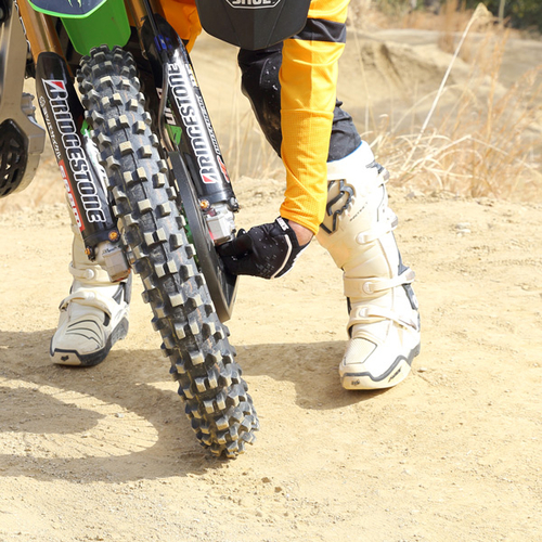 ZE56-20020 REGOLAZIONE INFER.FOR.SHO.AOS BK/RED