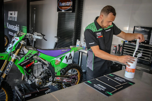 Twin Air Heavy Duty Wet Power Wipes (70 pcs) - (Contains Ecological water-based liquid) 