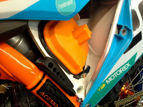 Wedge (to use with the Airbox Cover KTM SX85 Huqvarna TC85 2018)